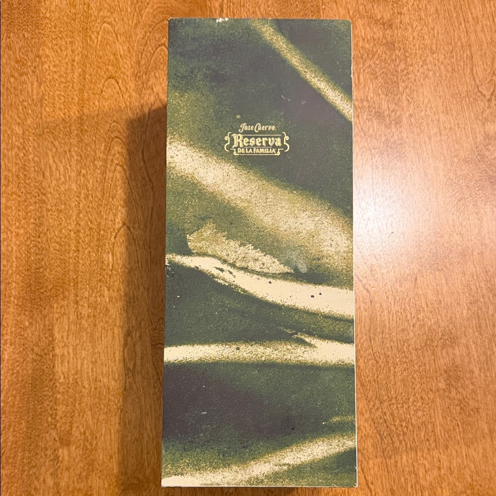Reserva Green and Gold Decorative Box